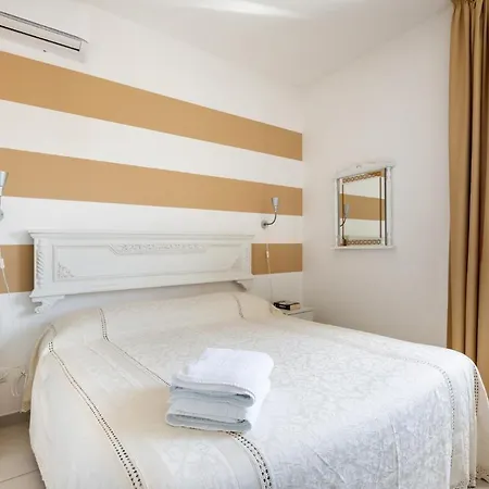 Excellent Πανσιόν